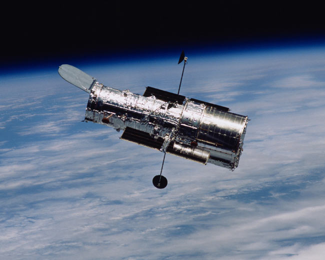 Health Checkup: Engineers Work to Stall Hubble's Death